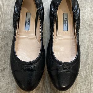 Almost New, Classic Prada Flats ♥️